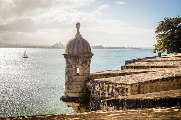 A Picturesque Scene in San Juan Puerto Rico Téléchargement Numérique