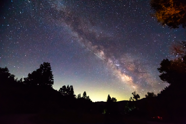 Milky Way and Perseid Meteor Shower in Colorados Poudre Canyon Téléchargement Numérique