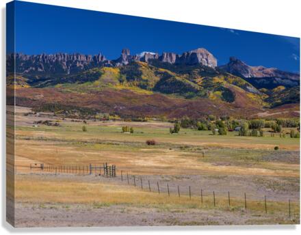 COURTHOUSE MOUNTAINS CHIMNEY ROCK PEAK BO INSOGNA  Canvas Print