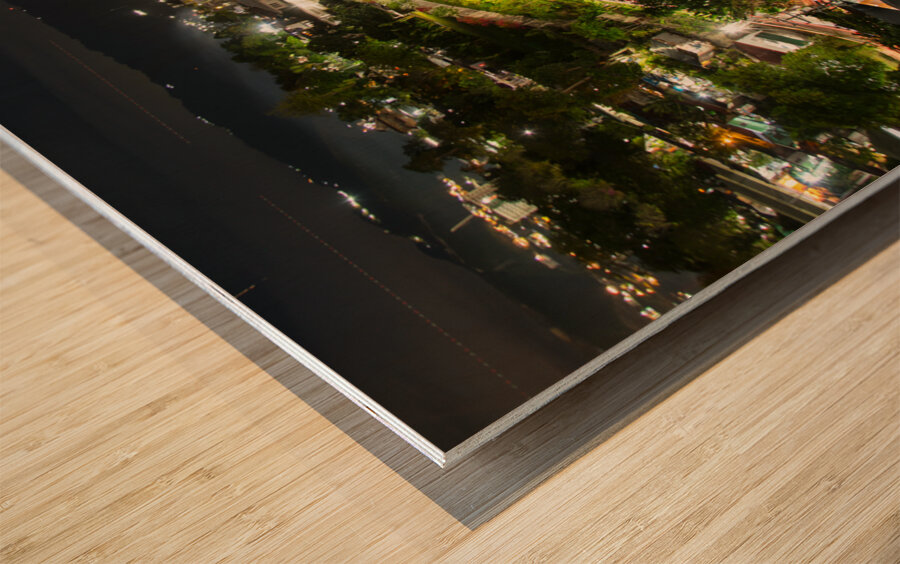 Night Lights of Escario   Cebu City Philippines Wood print